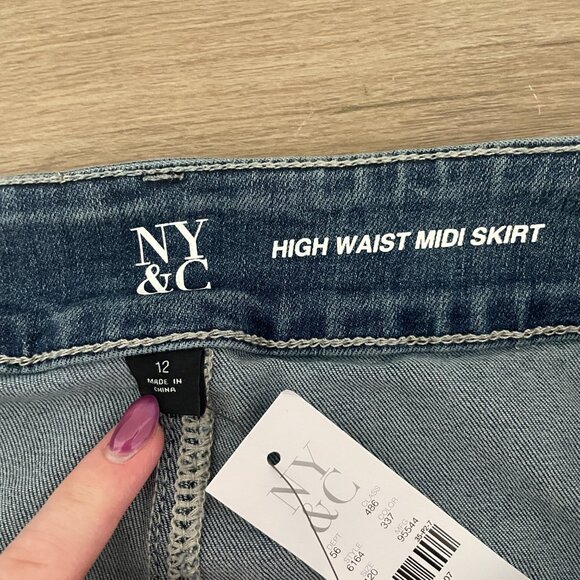 NWT Women's Size 12 NY & Co. High Waist Midi Jean Skirt w/ Button Front - Picture 2 of 8